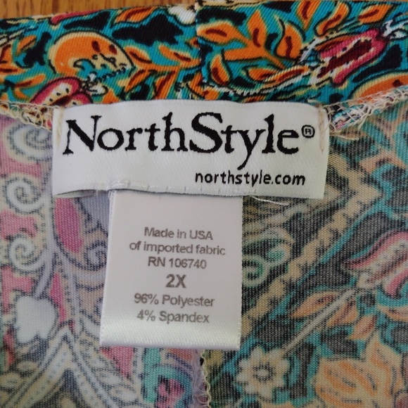 North Stlye tunic - Picture 3 of 6